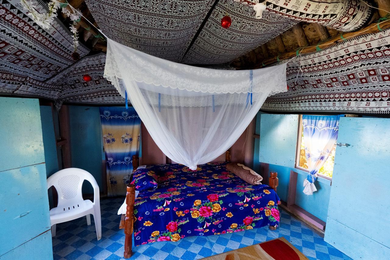 Yasawa Homestays Naisisili Exterior photo